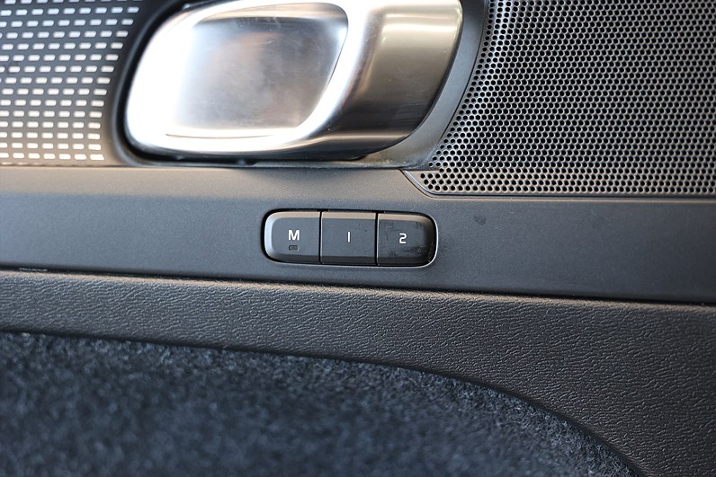 Volvo XC40 P8 Recharge *Hjulkampanj!* Core 532km räckvidd Drag