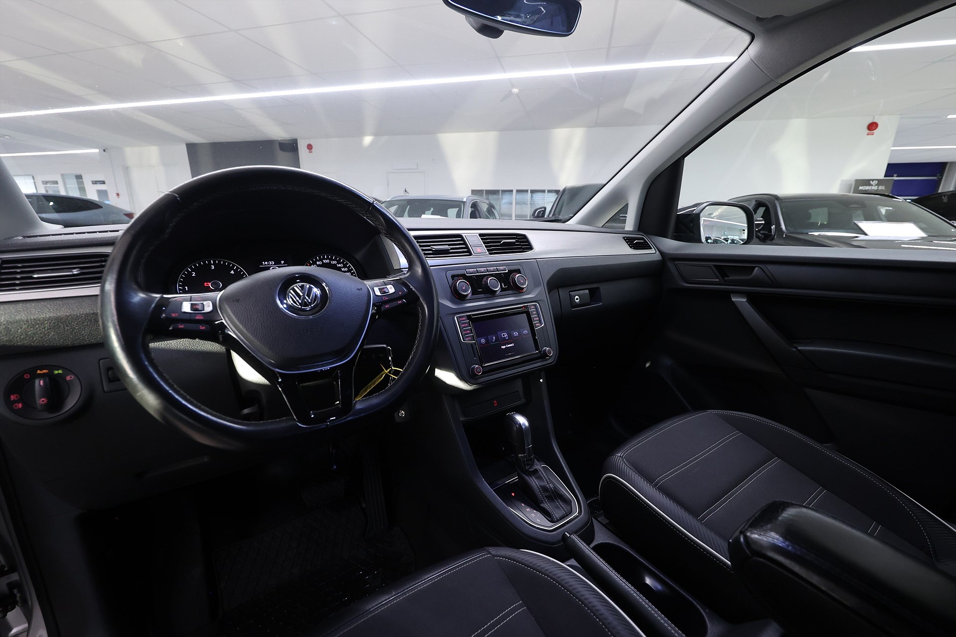 Volkswagen Caddy 2.0 TDI Skåp 102hk *Hjulkampanj!* Exclusive Edt