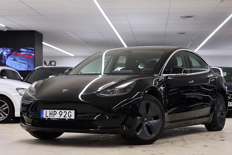 Tesla Model 3 Standard Range Plus 258hk AP Pano Skinn MOMS