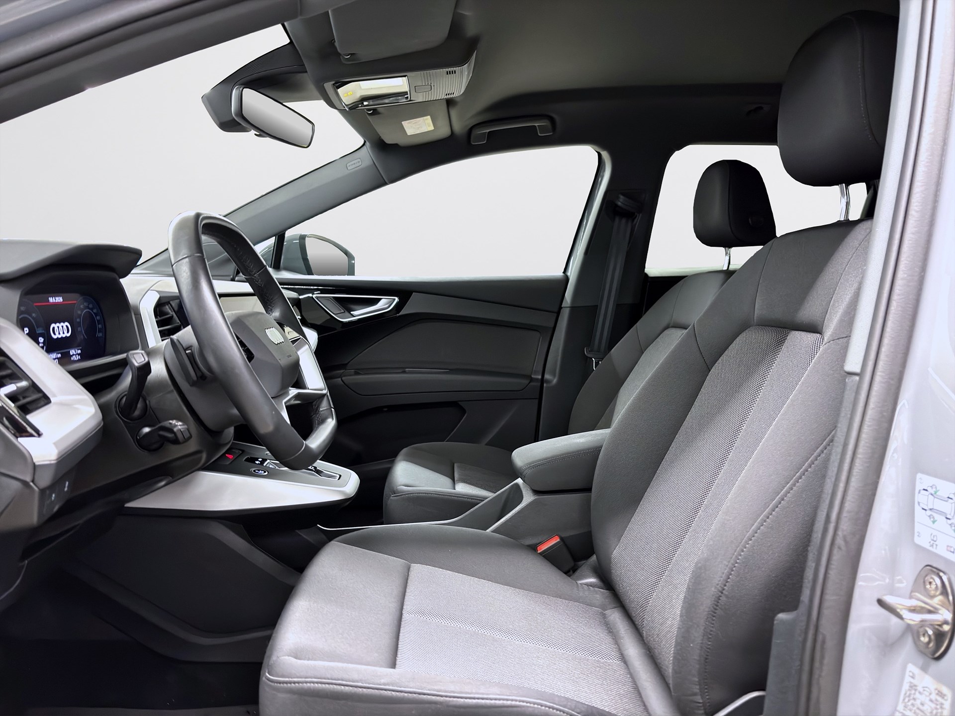 Audi Q4 40 e-tron 204hk Helg på Moberg! Sport Edt Proline Sonos PDC Keyless