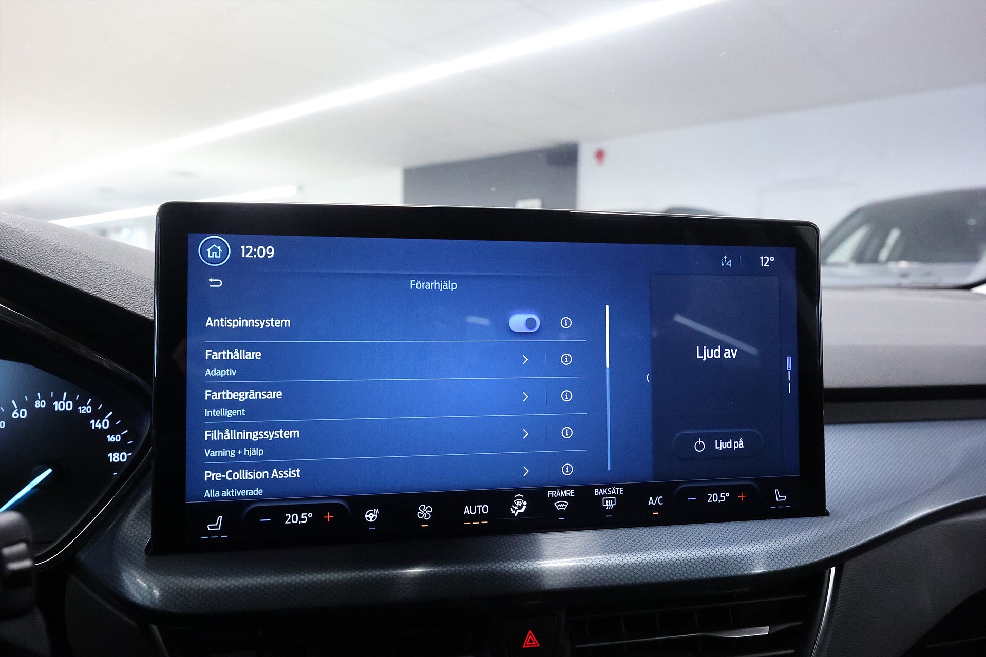 Ford Focus Active 1.0 Hybrid 125hk Active + B-kamera Navi