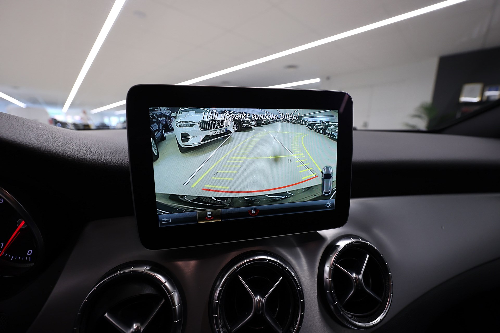 Mercedes-Benz CLA 220 D 177hk AMG Sport B-Kamera Carplay