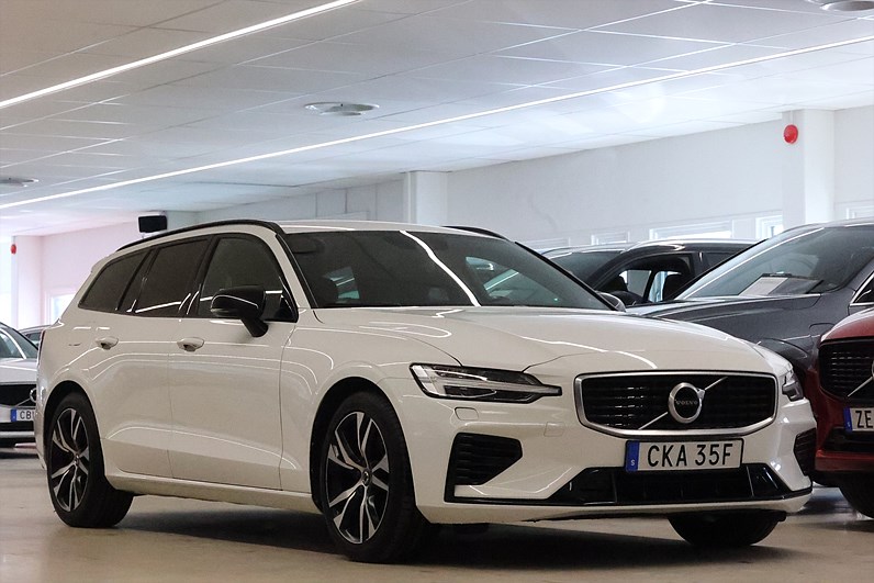 Volvo V60 Recharge T6 AWD 340hk R-Design B-kamera Värmare