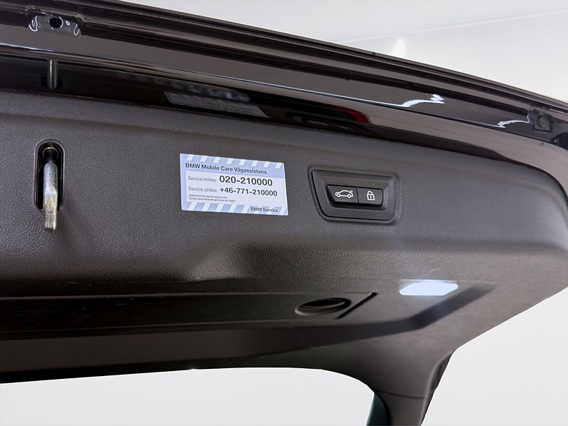 xDrive Touring 292hk M Sport Drag B-Kamera Läder