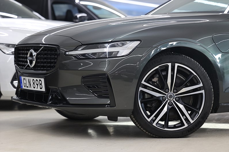 Volvo S60 Recharge T8 AWD 456hk R-Design H/K Drag