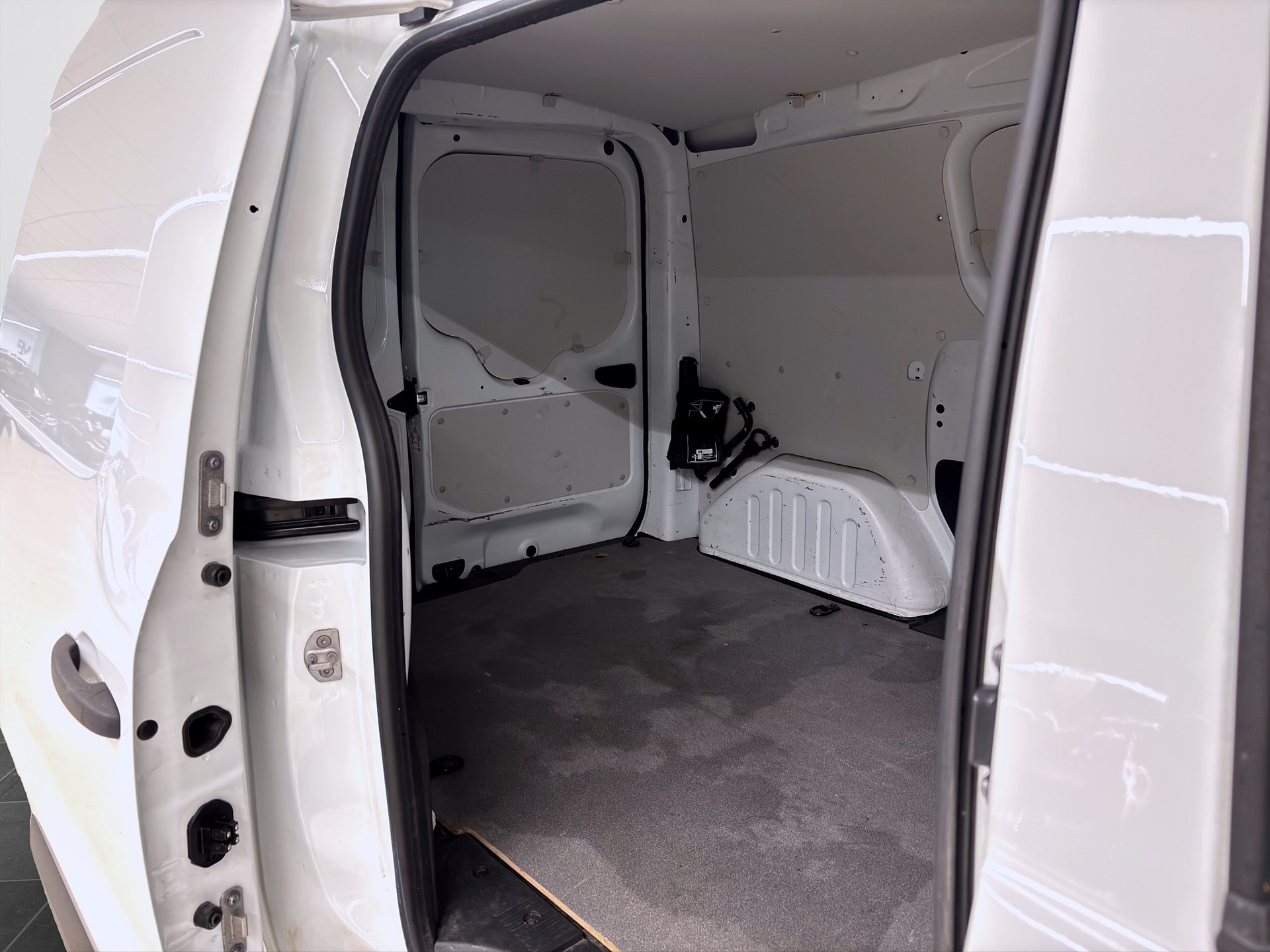 Renault Express 1.5 Blue dCi 75hk PDC Drag Värmare