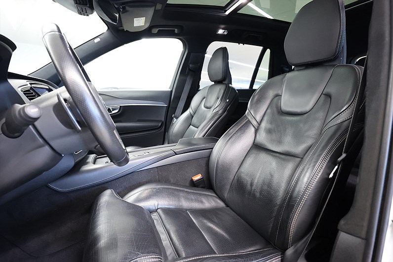 Volvo XC90 T6 AWD 310hk R Design 7-Sits HUD B&W Luft.fjädr Pano