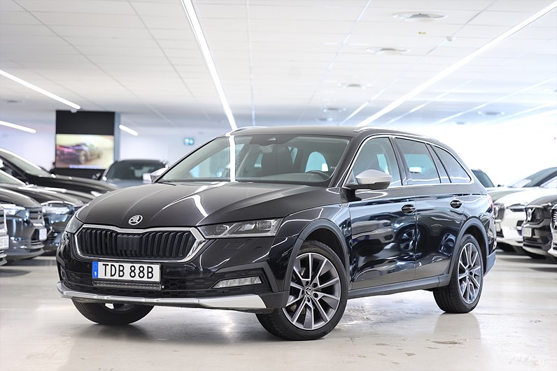Skoda Octavia Scout 2.0 TDI 4x4 200hk B-kamera Drag Värmare MOMS