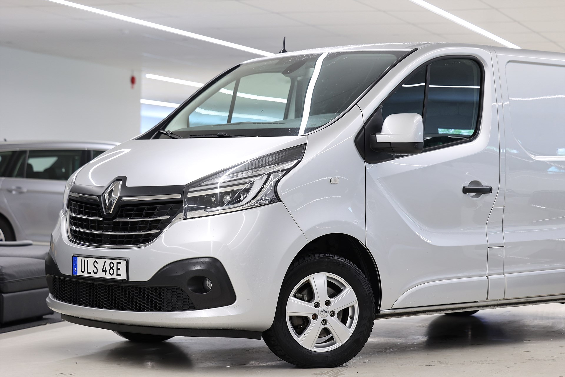 Renault Trafic 2.0 dCi EDC 145hk V-inrett Värmare
