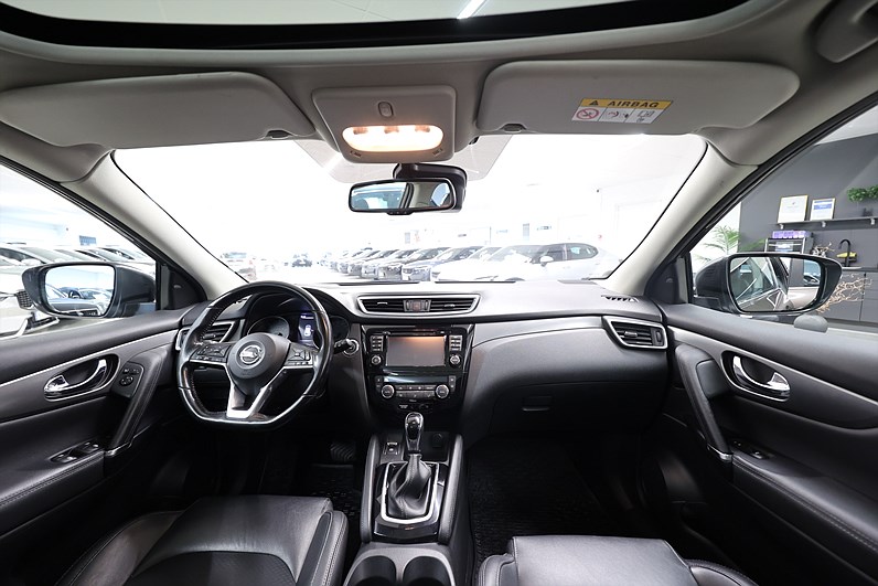 Nissan Qashqai 1.6 DCI Tekna Panorama Drag 360 Keyless Navi