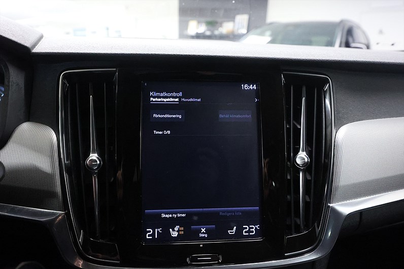 Volvo V90 Cross Country D4 AWD 190hk Momentum HUD H/K