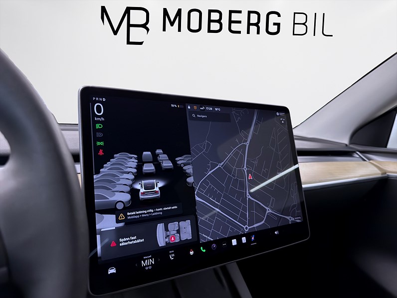 Tesla Model Y Standard Range 299hk Pano B-Kamera Drag Läder
