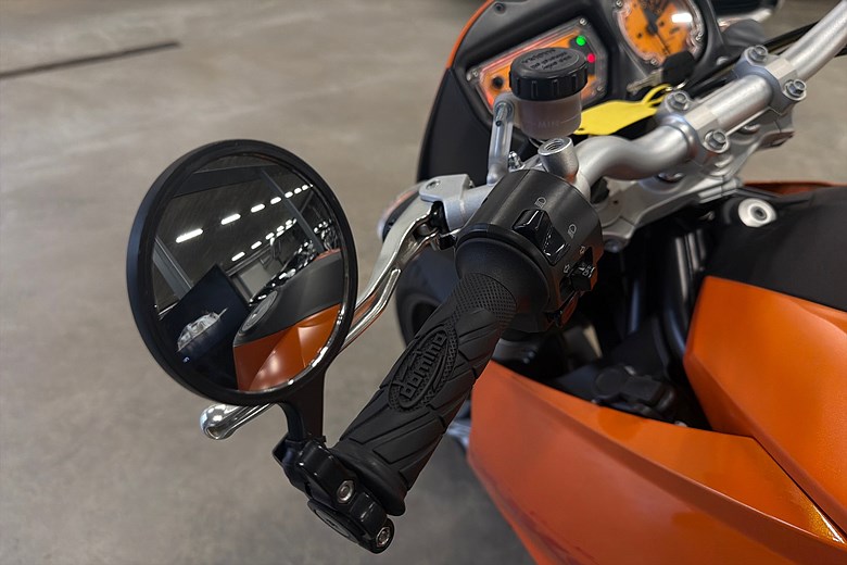 K.T.M. 990 SUPERDUKE, 3 brukare, LÅG MIL 2005, lgul – bild 14 av 21, begagnad hos Niber i Järfälla