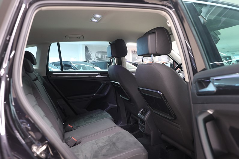 Volkswagen Tiguan 2.0 TDI 190hk GT B-kamera Drag Värmare
