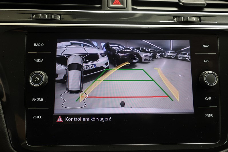 Volkswagen Tiguan 1.5 TSI 150hk *Hjulkampanj!* B-kamera Drag PDC