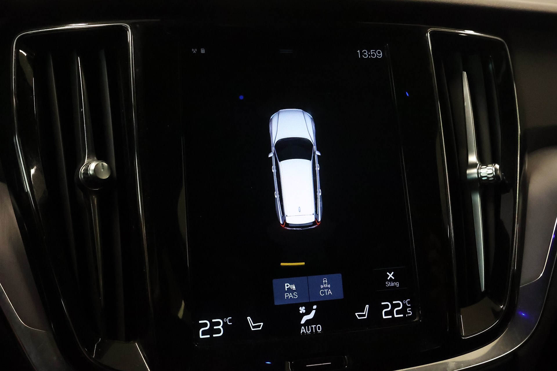 Volvo V60 Recharge T6 AWD 340hk Momentum Keyless CarPlay PDC