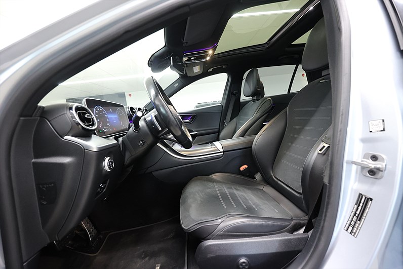 Mercedes-Benz C 220 T d 4M 200hk AMG Night Pano Burmester