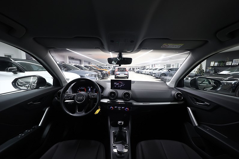 Audi Q2 30 TFSI 110hk *Hjulkampanj!* Proline PDC LED