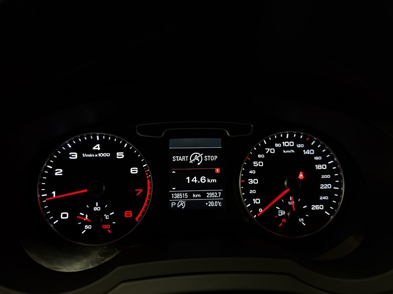 Audi Q3 2.0 TFSI quattro Panorama Navi Drag 2014, silver – bild 11 av 25, begagnad hos Niber i Järfälla