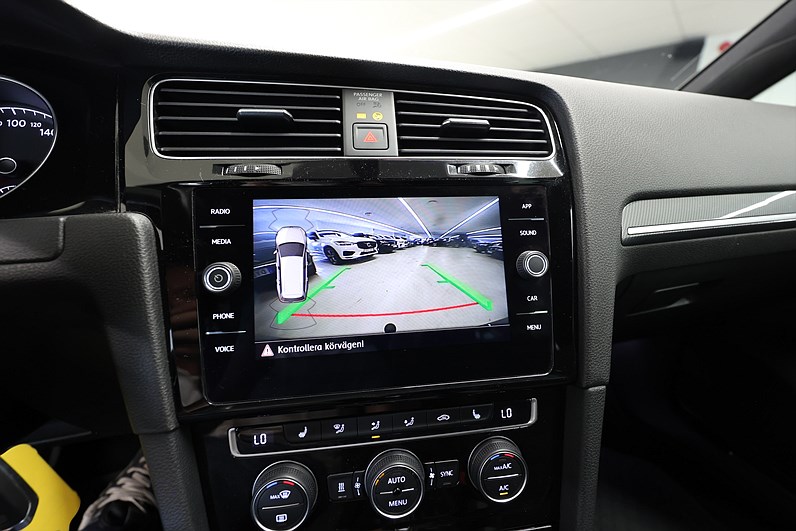 Volkswagen Golf 1.5 TSI R-line GT B-kamera Drag Carplay