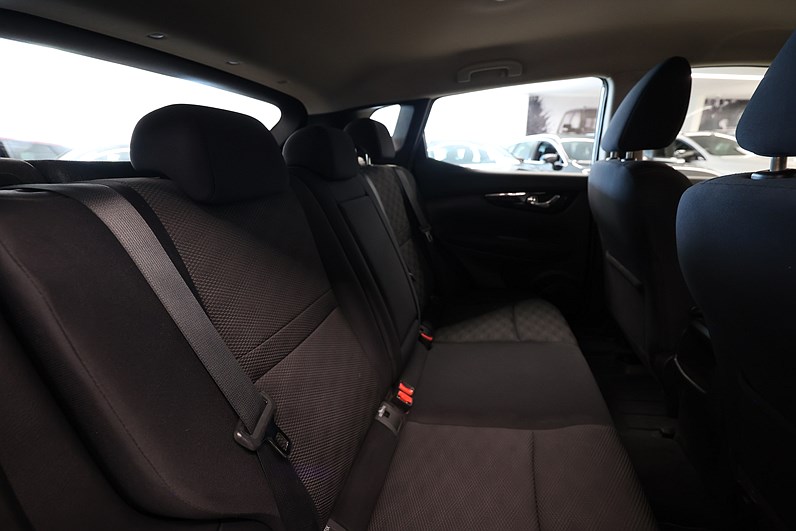 Nissan Qashaqi 1.6 DCI 130hk B-Kamera Bluetooth Navi Farthållare