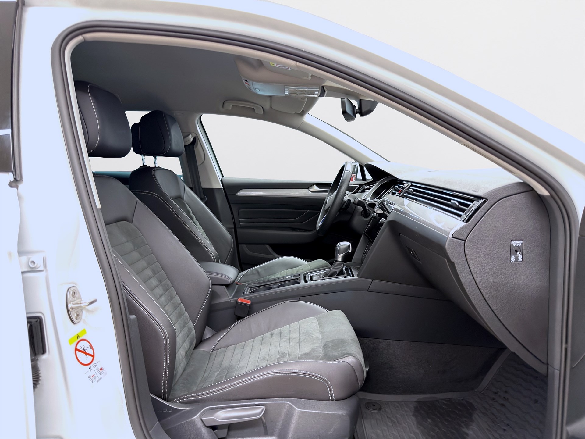 Volkswagen Passat SC GTE 218hk Keyless B-Kamera Navi Drag PDC