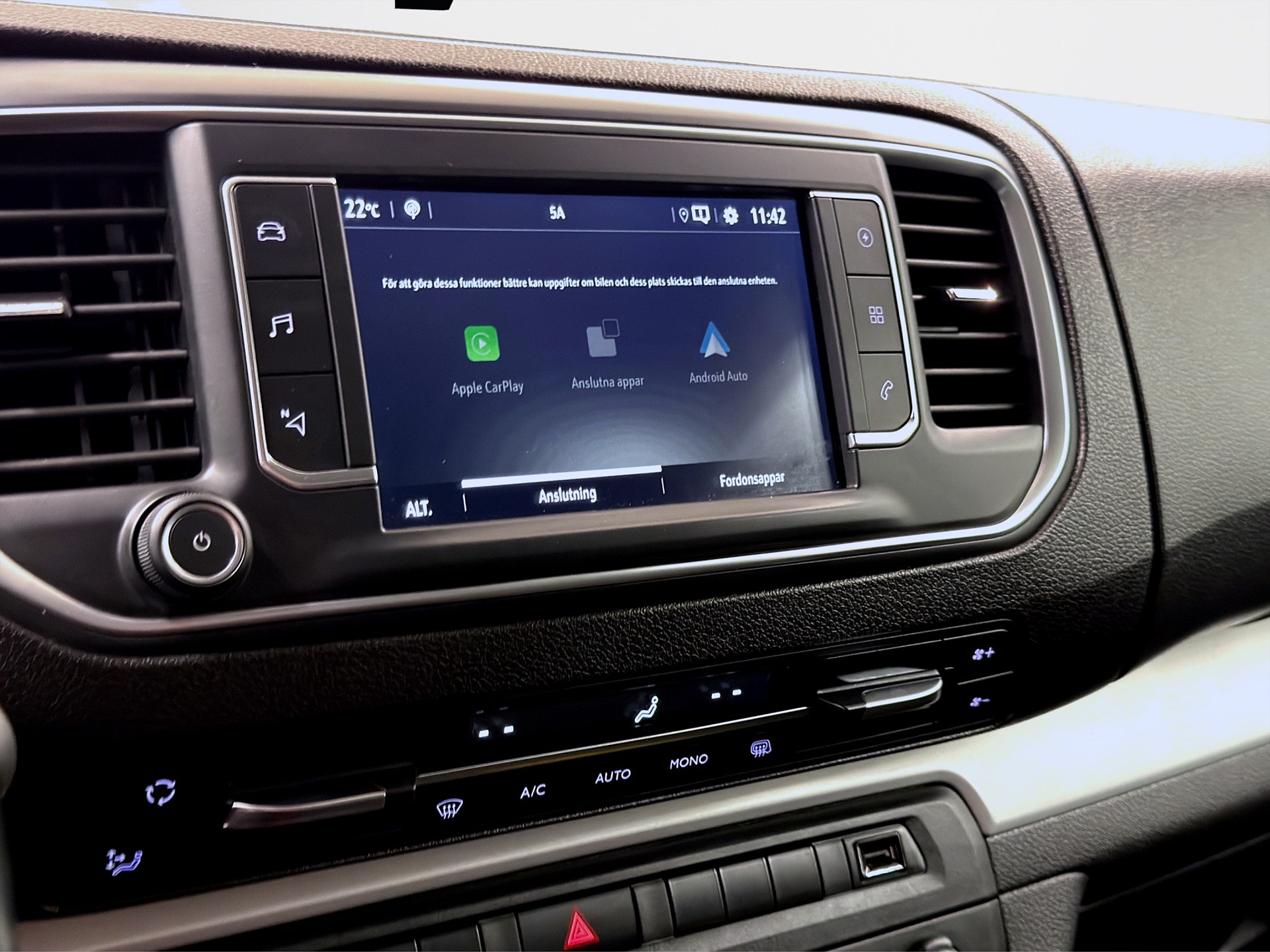 Skåpbil 136hk L3 Drag Keyless Navi B-Kamera PDC