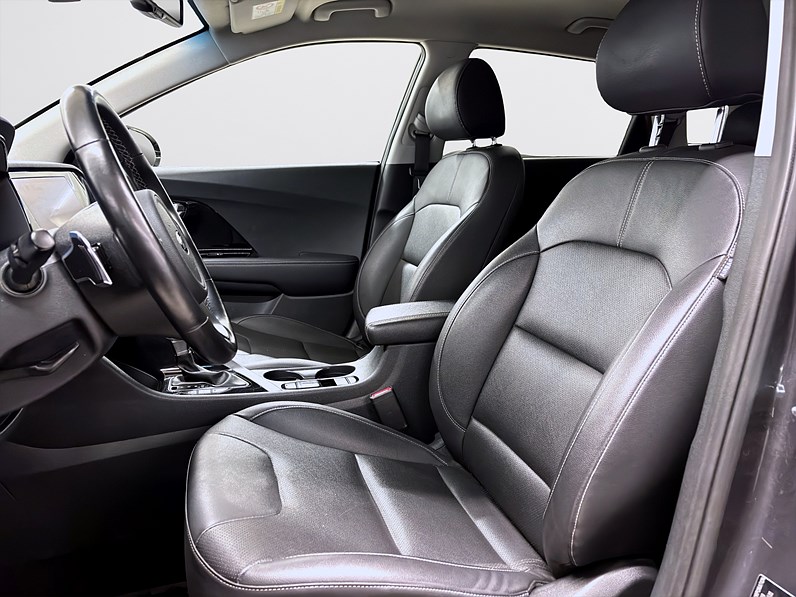 Kia Niro P-HEV 141hk Advance Plus Keyless Navi B-Kamera PDC