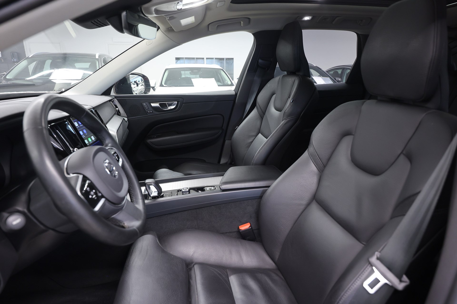 Volvo XC60 Recharge T6 AWD 350hk *Kampanj!* Plus Dark Pano Keyless Läder