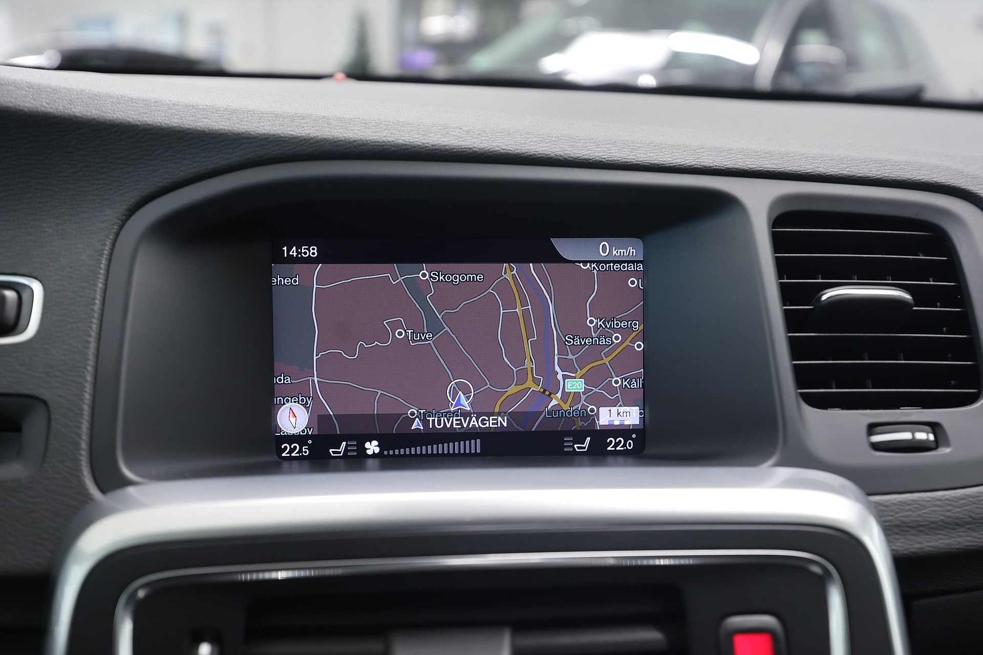 Volvo V60 D4 190hk Summum Värmare B-kamera Navi Skinn