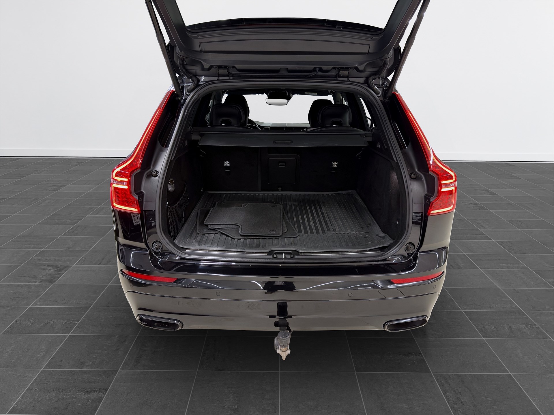 Volvo XC60 B4 AWD 197hk Inscription 360 H&K Drag Navi Keyless