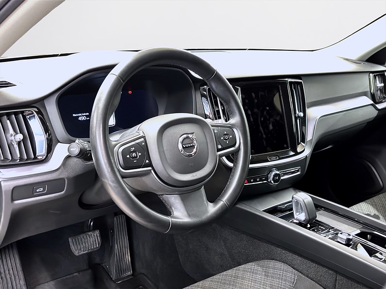 Volvo V60 B4 Geartronic 197hk Core Navi PDC B-Kamera Keyless