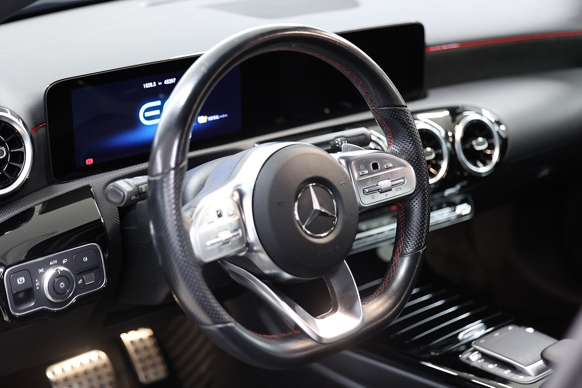 Mercedes-Benz A 250 e 218hk AMG Sport B-kamera MOMS