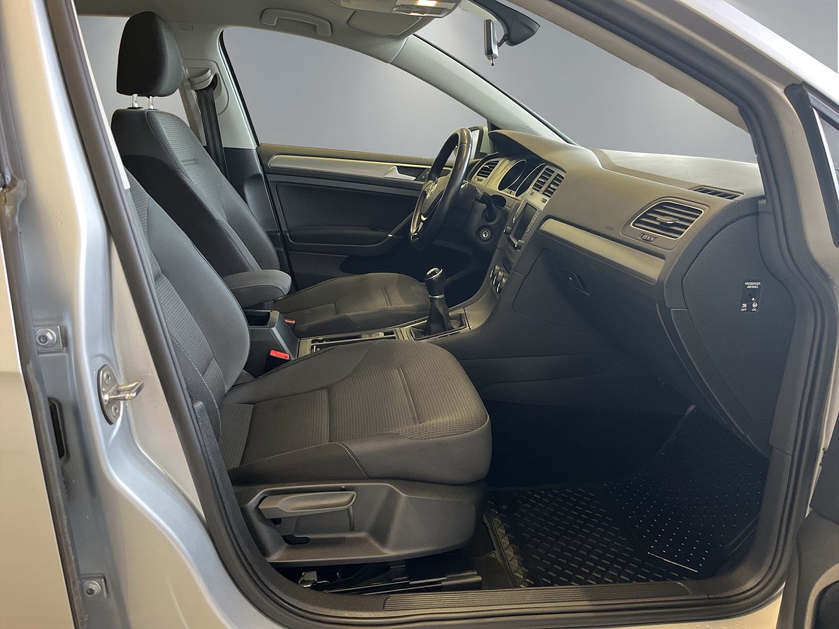 Volkswagen Golf 5-dörrar 1.2 TSI BMT Manuell, 110hk, 2016