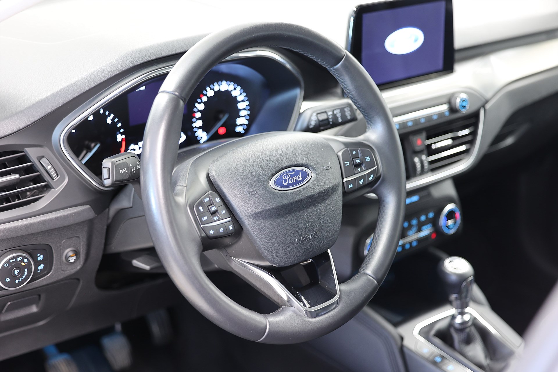 Ford Focus 1.5 Ecoblue 120hk Titanium Keyless Adapth farth Carplay
