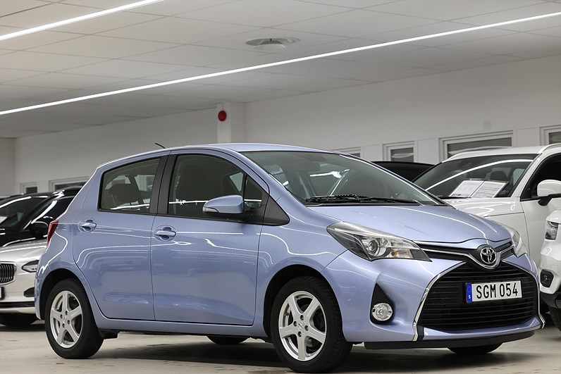 Toyota Yaris 5-dr 1.33 99hk *Hjulkampanj!* B-kamera Navi