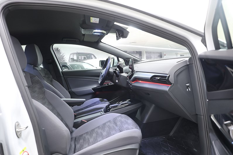 Volkswagen ID.4 Pro Performance 204hk Värmare Navi Drag