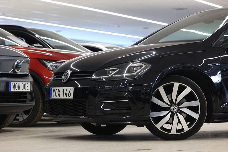 Volkswagen Golf 1.4 TSI 150hk R-Line Dynaudio Pano Värmare