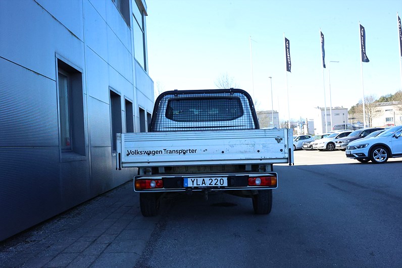 Volkswagen Transporter DH 2.0 TDi 150hk Värmare LED Drag MOMS
