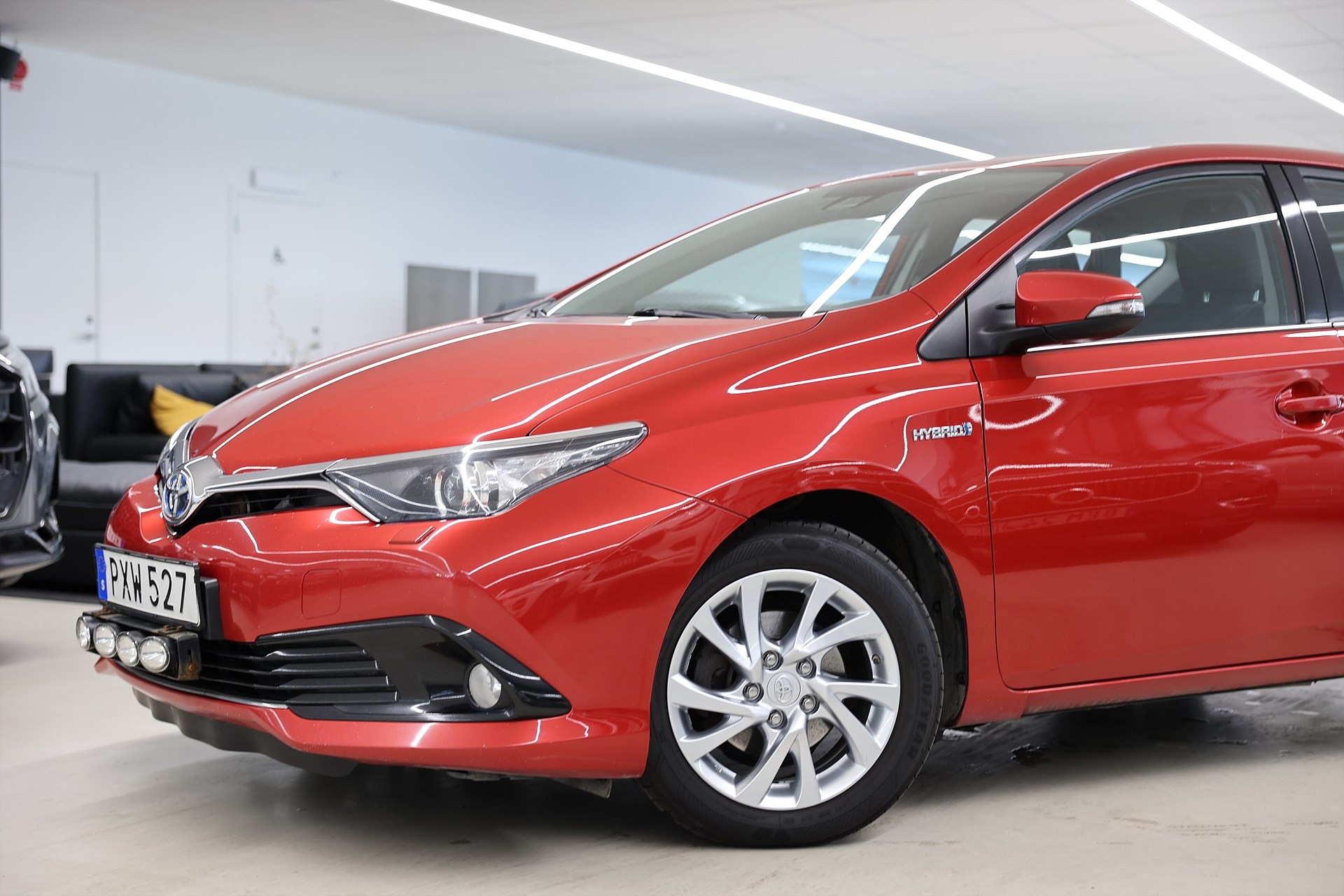 Toyota Auris 1.8 HSD 136hk Active B-Kamera Navi K-Värmare
