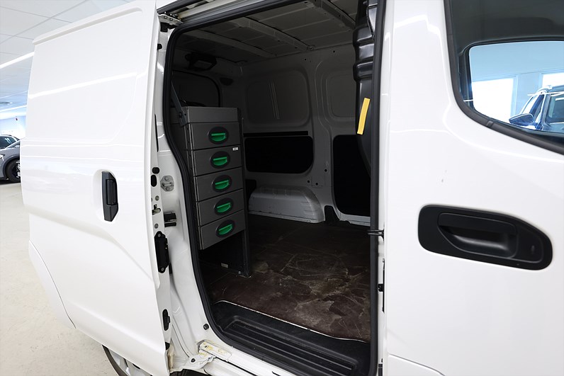 Nissan e-NV200 Van 40 kWh 109hk Värmare Drag V-Inrett B-Kamera