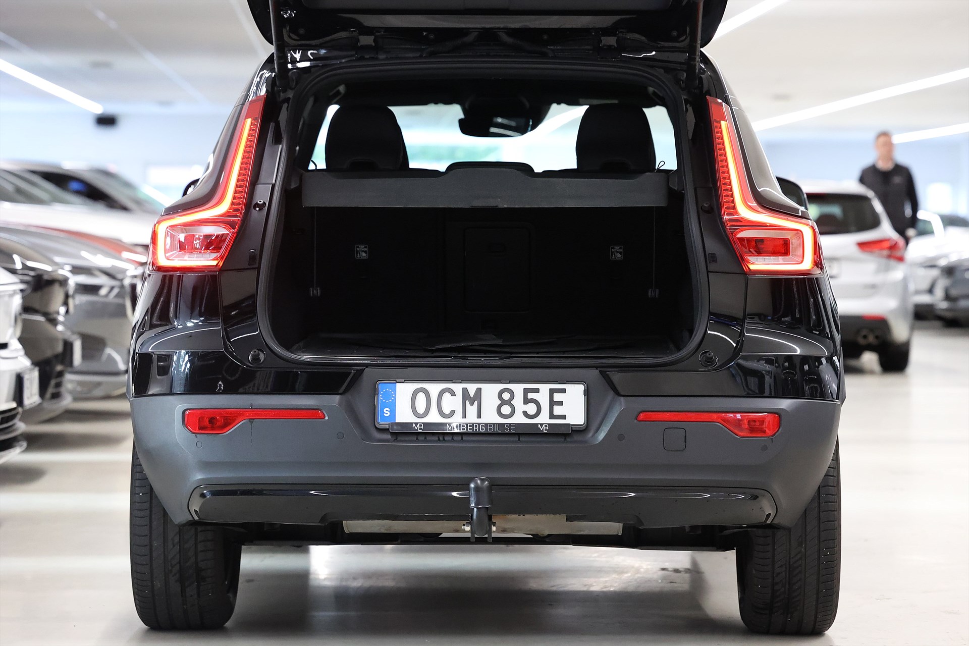 Volvo XC40 T2 129hk *Hjulkampanj!* R-Design Drag Navi VOC Keyless