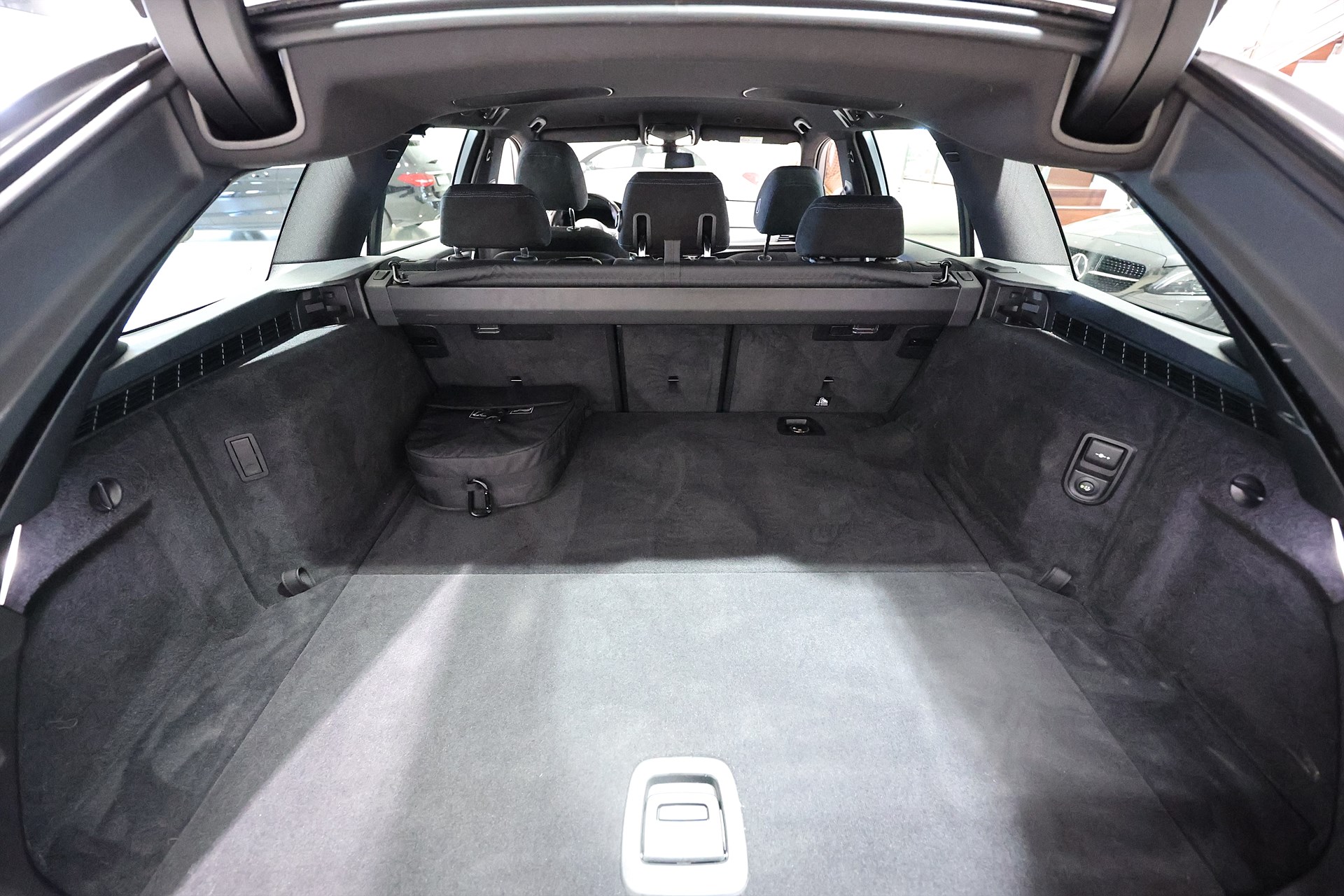 BMW 530e xDrive Touring M Sport Drag B kamera MOMS