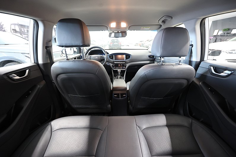 Hyundai Ioniq Hybrid 1.6 141hk Premium Plus Infinity Keyless B-kamera Navi