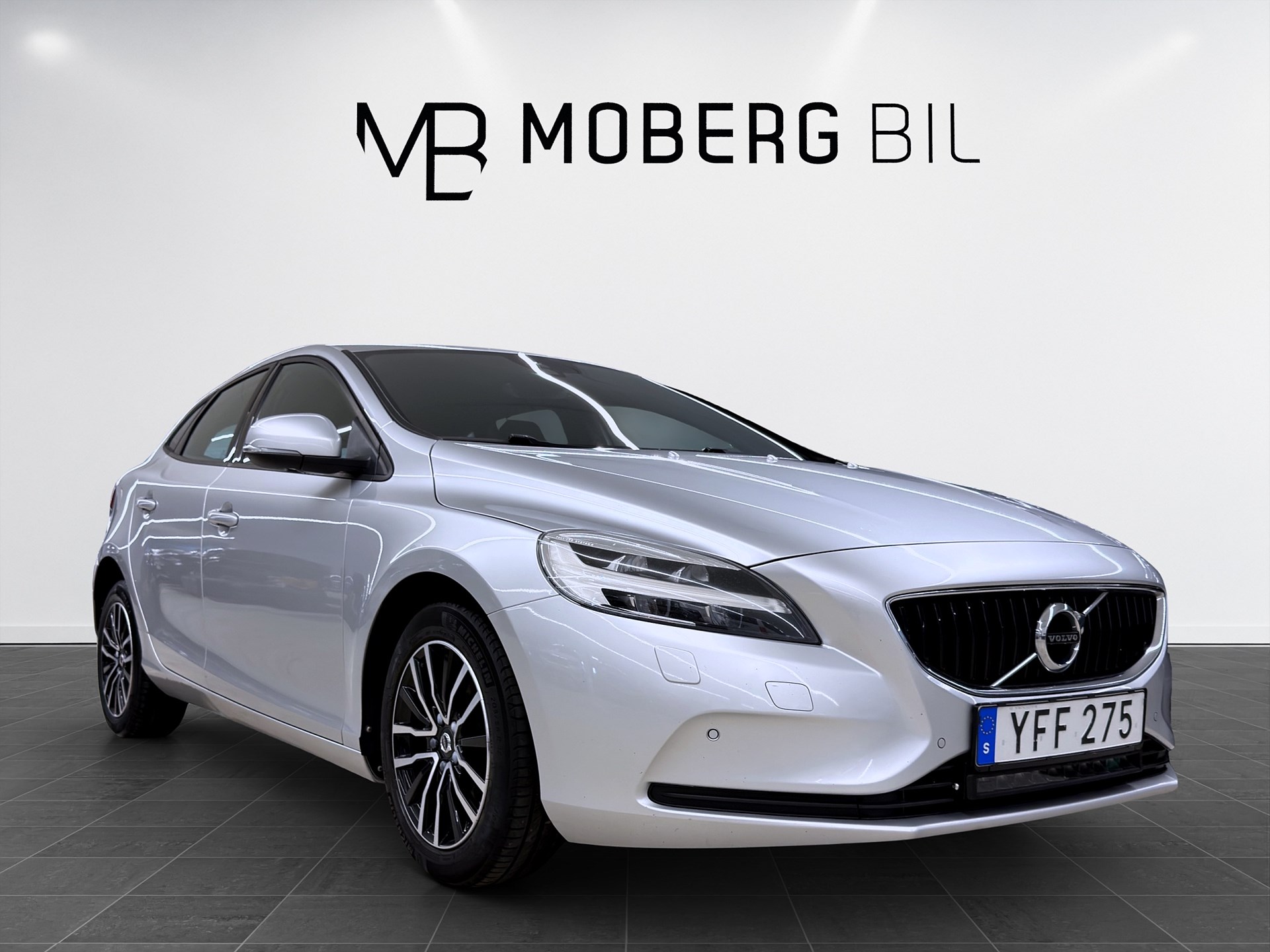 Volvo V40 D2 120hk Helg på Moberg! Business Advance Navi Värmare PDC