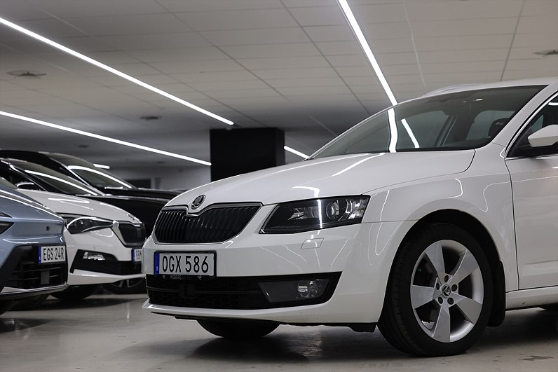 Skoda Octavia 1.4 TSI 150hk *Hjulkampanj!* Style Farth Carplay PDC