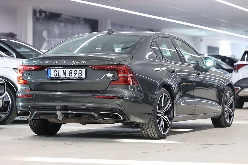 Volvo S60 Recharge T8 AWD 456hk R-Design H/K Drag
