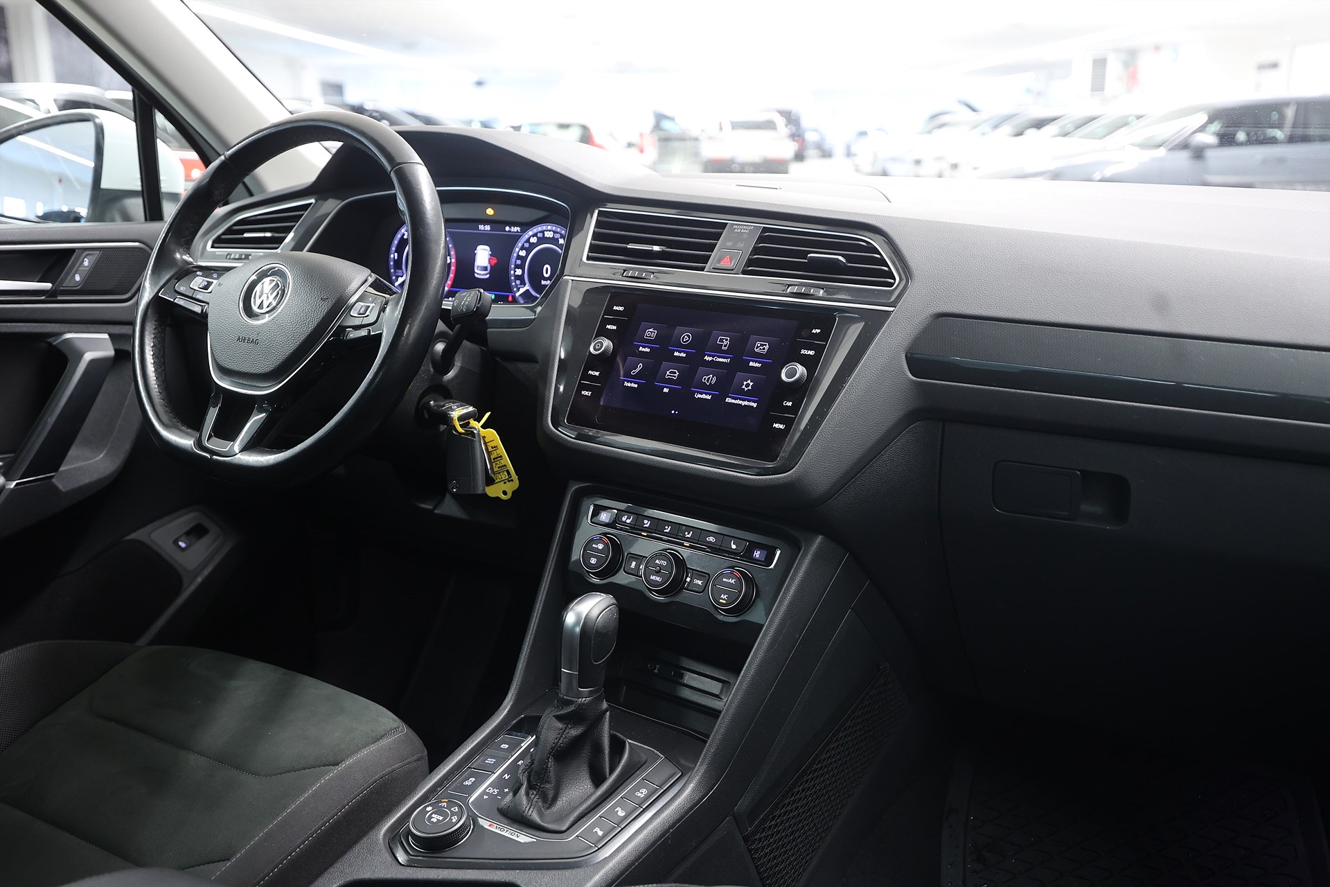 Volkswagen Tiguan 2.0 TDI 4Motion 190hk Executive Drag Värmare