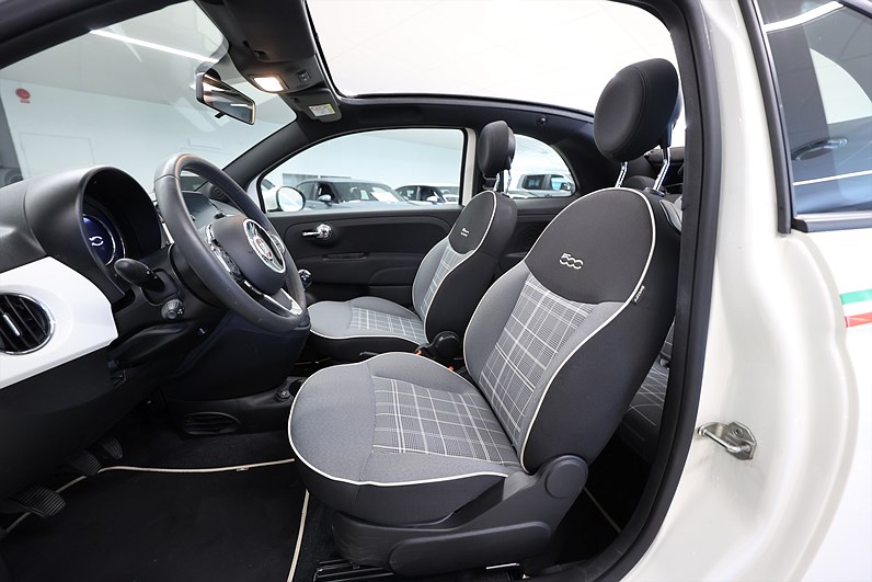 Fiat 500C Cab Hybrid 70hk Lounge PDC Låg Skatt