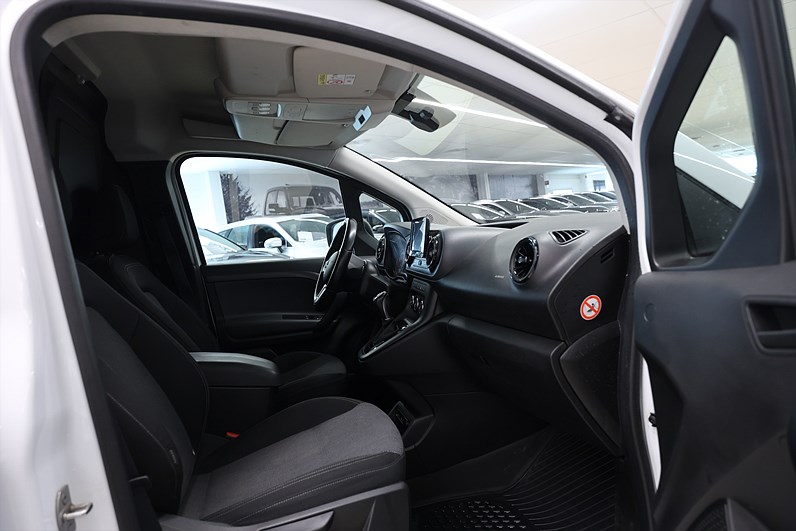 Mercedes-Benz Citan 110 CDI 95hk PRO B-kamera Drag LED MOMS